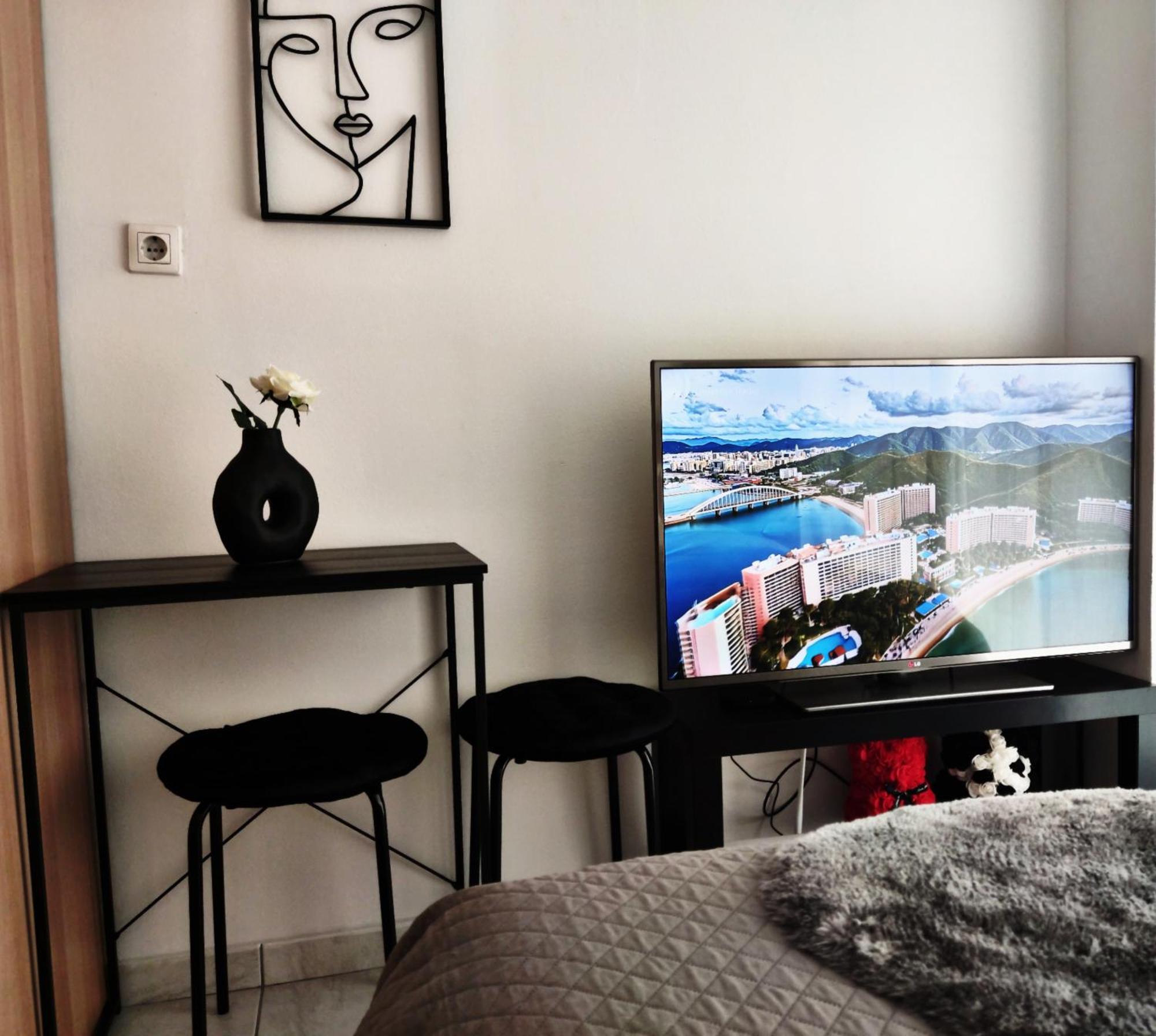 Elegant Central Studio With Balcony & 1 Gbps Fiber Thessaloniki Exterior photo